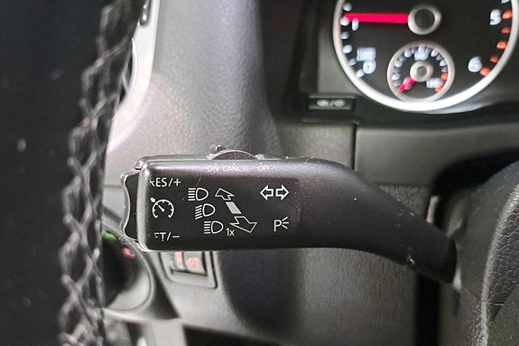 Volkswagen Tiguan 16 of 26