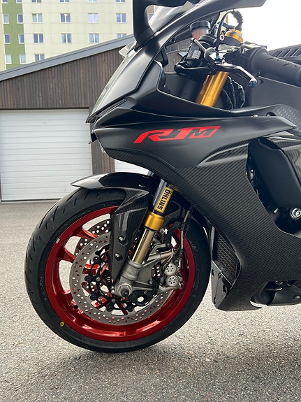 Yamaha YZF-R1M 30 of 30