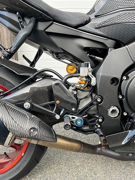 Yamaha YZF-R1M 15 of 30