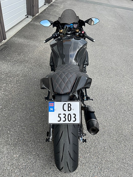 Yamaha YZF-R1M 9 of 30