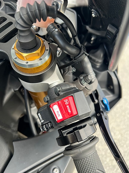 Yamaha YZF-R1M 19 of 30