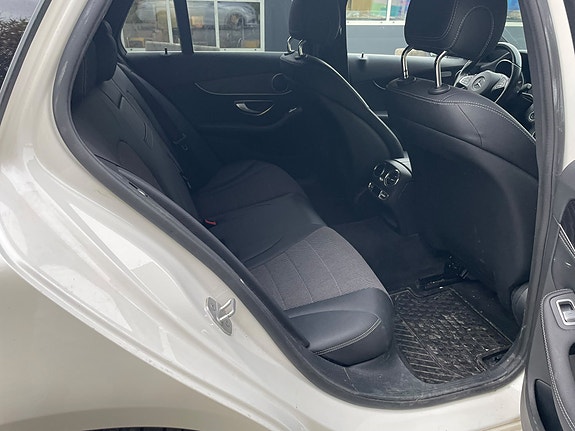 Mercedes-Benz C350 e 11 of 18