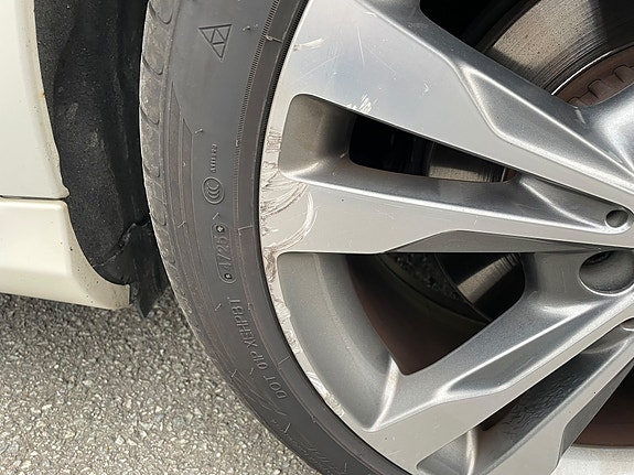 Mercedes-Benz C350 e 15 of 18