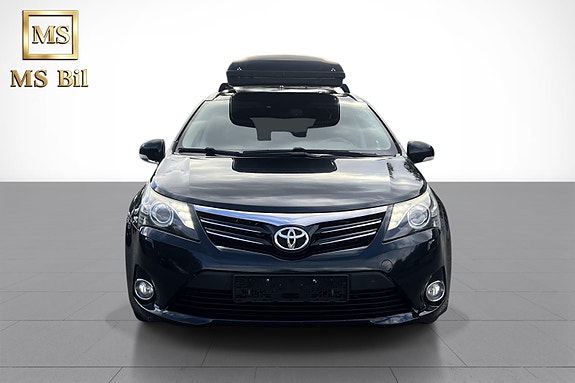 Toyota Avensis 2 of 19
