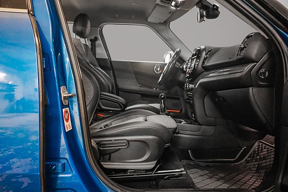 MINI Countryman Cooper 17 of 25