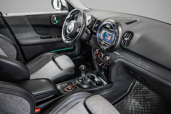 MINI Countryman Cooper 18 of 25