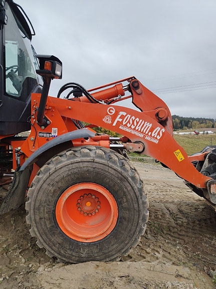 Hitachi Zw180-6 6 of 13