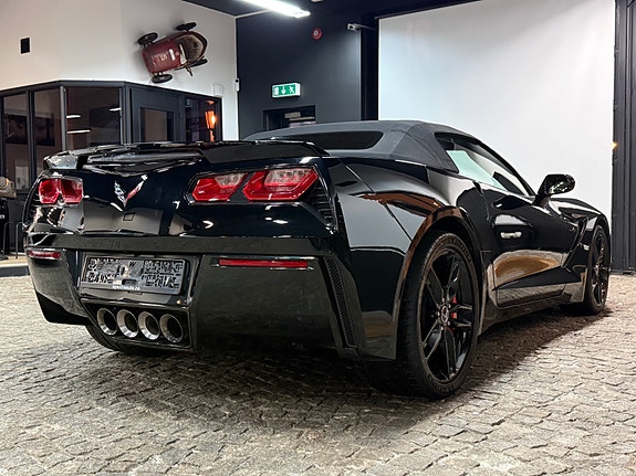Chevrolet Corvette 5 of 27