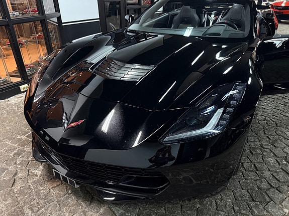 Chevrolet Corvette 24 of 27