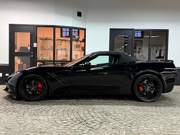 Chevrolet Corvette 2 of 27