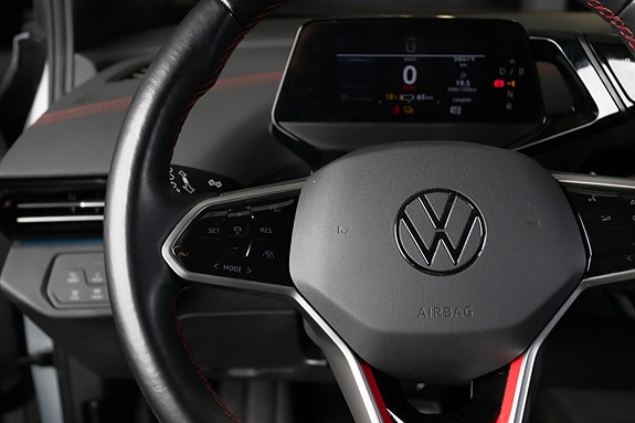 Volkswagen ID.4 GTX 15 of 22