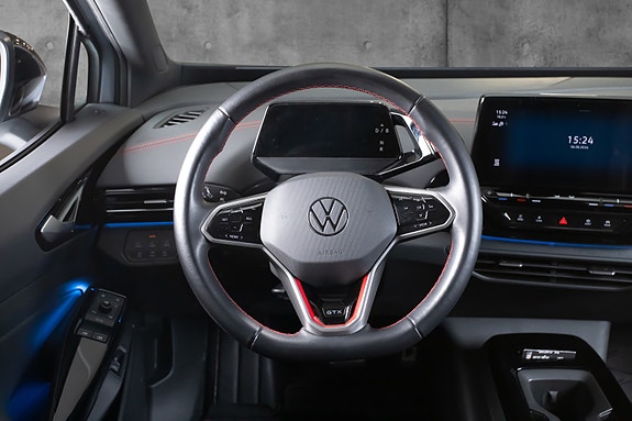 Volkswagen ID.4 GTX 10 of 22