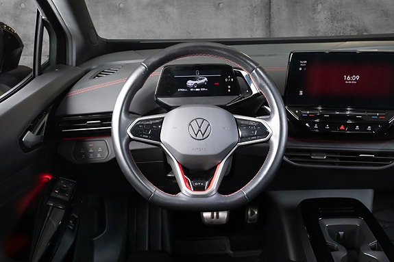 Volkswagen ID.4 GTX 9 of 22