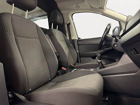 Volkswagen Caddy Maxi 20 of 30
