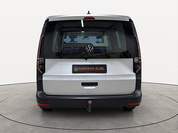 Volkswagen Caddy Maxi 12 of 30