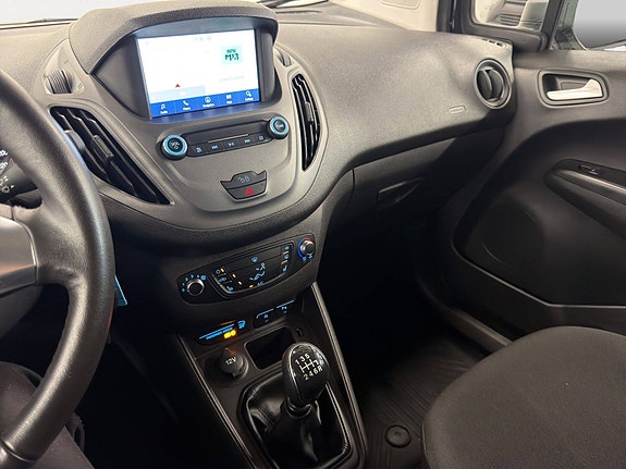 Ford Transit Courier 20 of 30