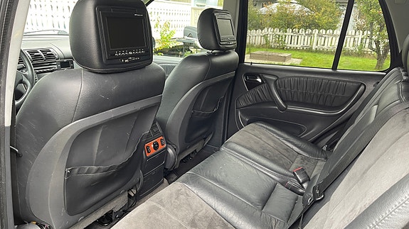 Mercedes-Benz ML270 7 of 10