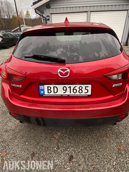 Mazda 3 9 of 17