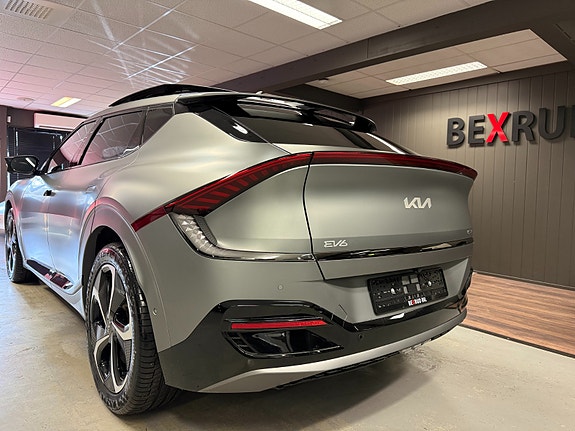 Kia EV6 4 of 30