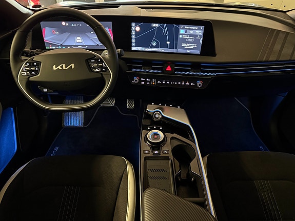 Kia EV6 14 of 30