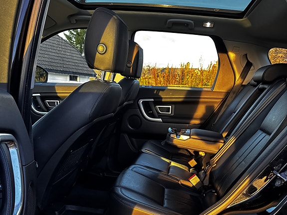 Land Rover Discovery Sport 14 of 24