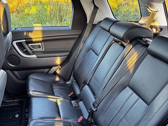 Land Rover Discovery Sport 13 of 24