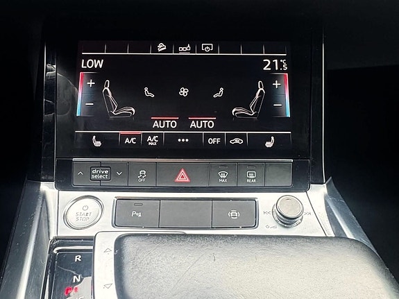 Audi e-tron 21 of 22