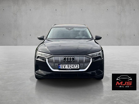 Audi e-tron 2 of 22