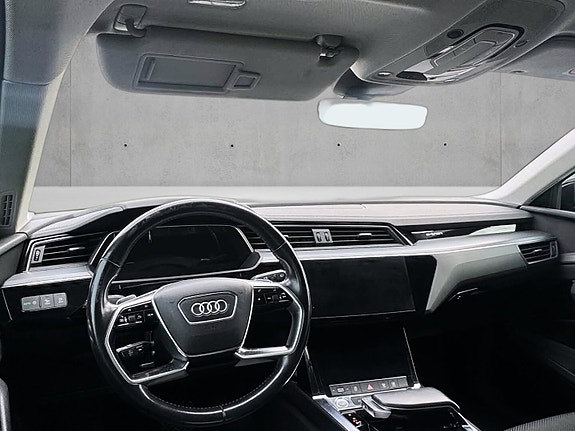 Audi e-tron 17 of 22