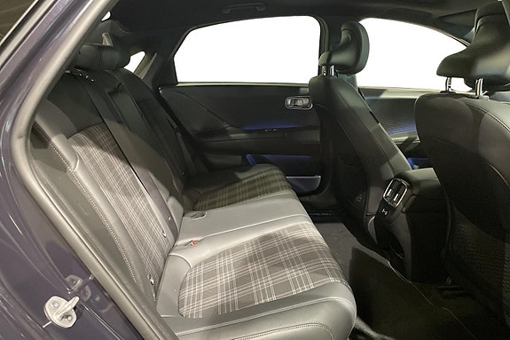 Hyundai Ioniq 6 22 of 29