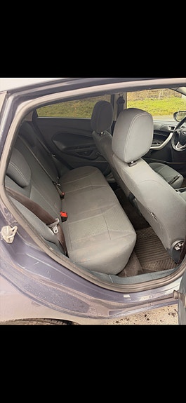 Ford Fiesta 7 of 13