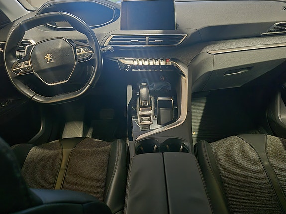 Peugeot 3008 10 of 11
