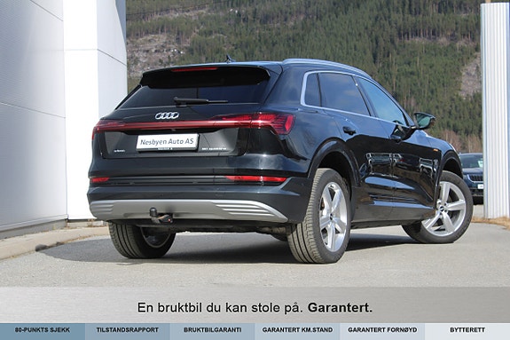 Audi e-tron 4 of 30