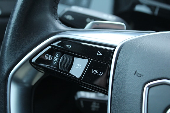 Audi e-tron 18 of 30