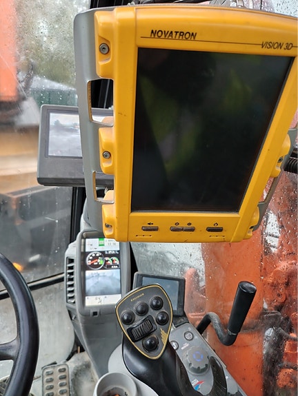 Hitachi Zx 140w-6 16 of 18