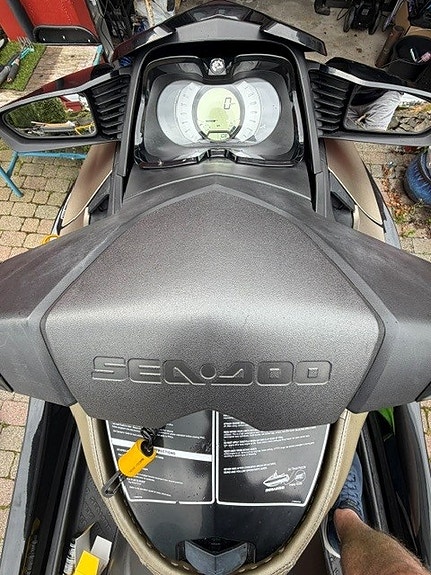 Seadoo GTX 155 S Black and Gold 5 of 9