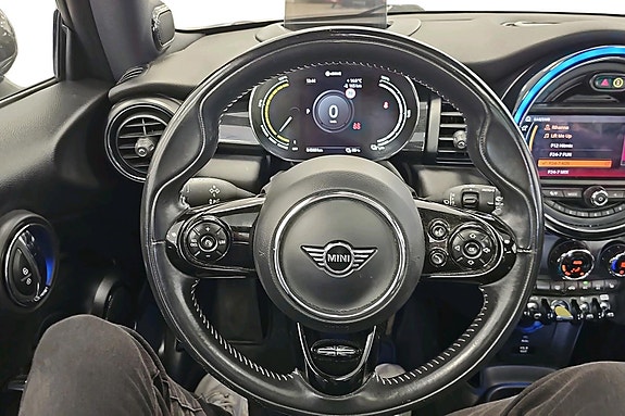 MINI Cooper SE 9 of 25