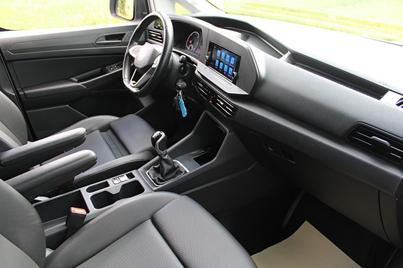 Volkswagen Caddy Maxi 25 of 30