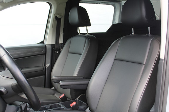Volkswagen Caddy Maxi 24 of 30