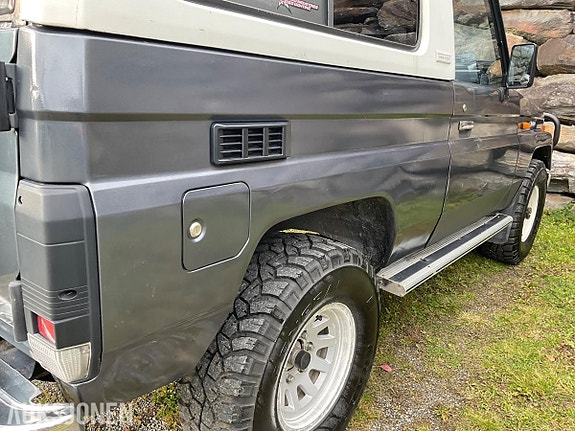 Toyota Land Cruiser 19 of 30