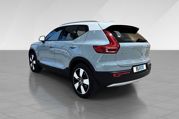 Volvo XC40 4 of 18