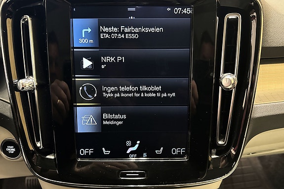 Volvo XC40 14 of 18