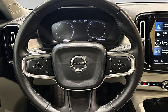 Volvo XC40 13 of 18