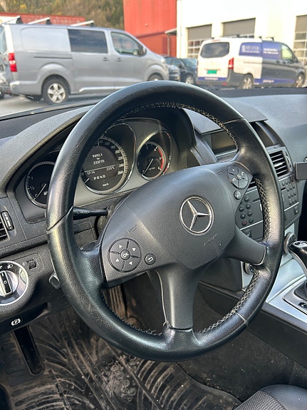 Mercedes-Benz C200 d 12 of 18