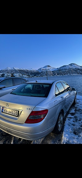 Mercedes-Benz C200 d 2 of 18