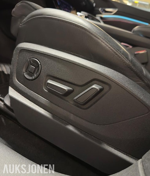 Audi e-tron 7 of 8