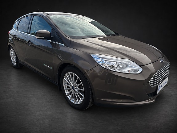 Ford Focus 12 of 27