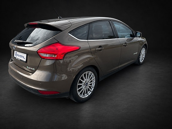 Ford Focus 9 of 27