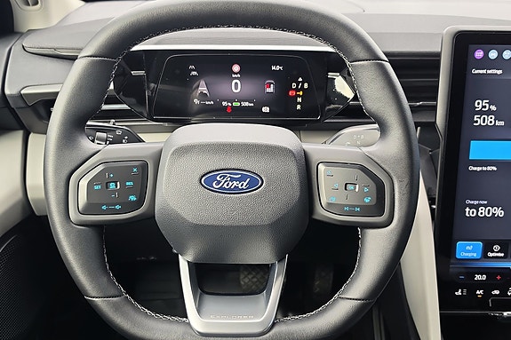 Ford Explorer 17 of 25