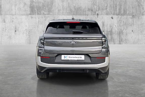 Ford Explorer 6 of 25